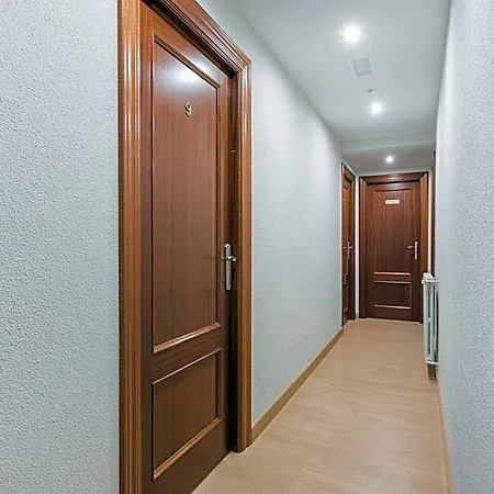Uria بيت ضيافة سلامنكا
